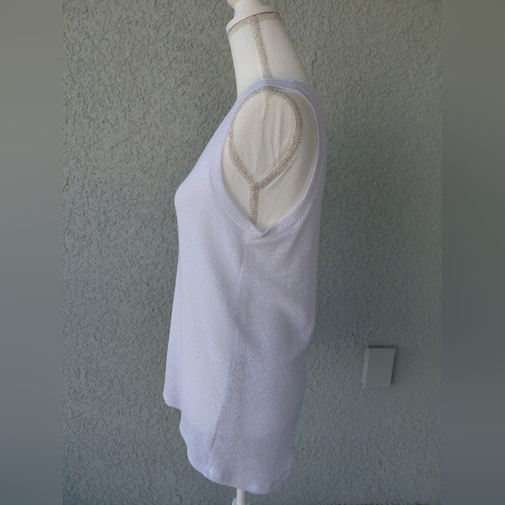 Beyond Yoga White Tank Top Made In USA - Picture 4 of 8